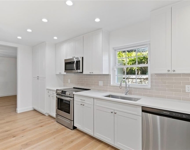 4704 W Brookwood Drive - Photo Thumbnail 19