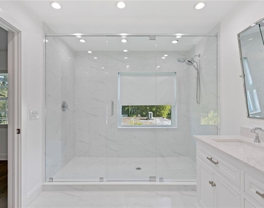 4704 W Brookwood Drive - Photo Thumbnail 28
