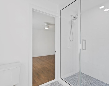4704 W Brookwood Drive - Photo Thumbnail 37