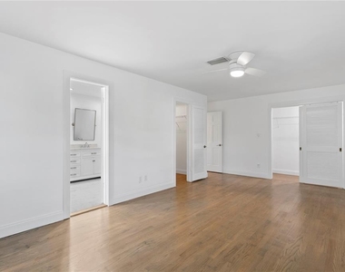 4704 W Brookwood Drive - Photo Thumbnail 28