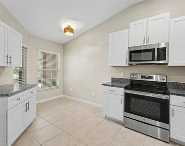 13407 Crest Lake Drive - Photo Thumbnail 9