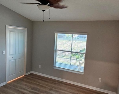 13407 Crest Lake Drive - Photo Thumbnail 12