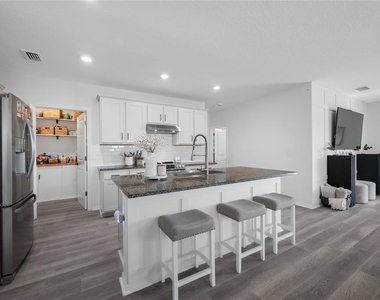 16826 Secret Meadow Drive - Photo Thumbnail 14
