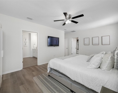 16826 Secret Meadow Drive - Photo Thumbnail 32