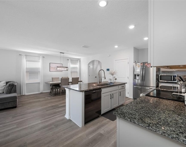 16826 Secret Meadow Drive - Photo Thumbnail 10
