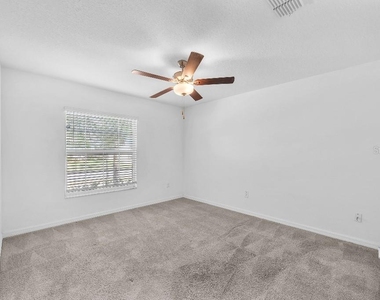 5518 Blue Azure Drive - Photo Thumbnail 19
