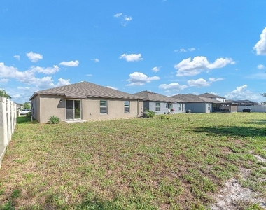 5518 Blue Azure Drive - Photo Thumbnail 4
