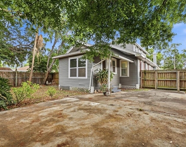 203 W Emma Street - Photo Thumbnail 14