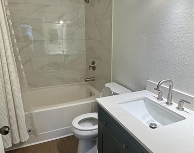 2176 Portofino Place - Photo Thumbnail 5