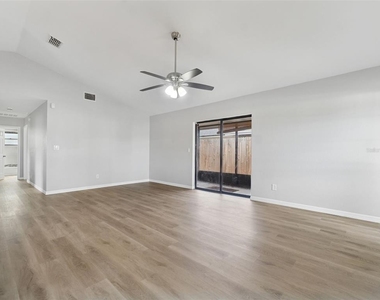 766 91st Avenue N - Photo Thumbnail 3