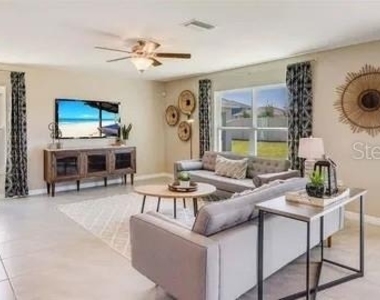 16803 Delia Street - Photo Thumbnail 5