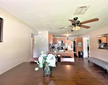 5106 104th Street N - Photo Thumbnail 10