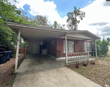 11707 North Drive - Photo Thumbnail 7