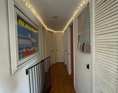 11707 North Drive - Photo Thumbnail 7