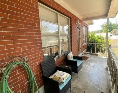 11707 North Drive - Photo Thumbnail 12