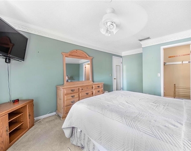 11857 Northtrail Avenue - Photo Thumbnail 9
