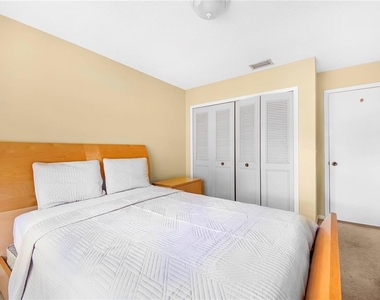 11857 Northtrail Avenue - Photo Thumbnail 12