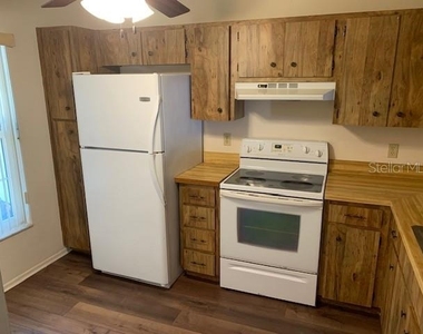 285 Rogers Court - Photo Thumbnail 2