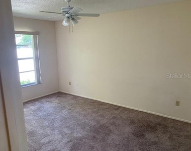 285 Rogers Court - Photo Thumbnail 7
