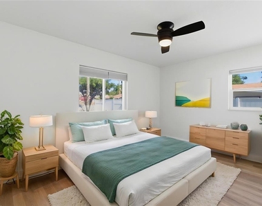 7005 N Duncan Avenue - Photo Thumbnail 11