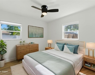 7005 N Duncan Avenue - Photo Thumbnail 13