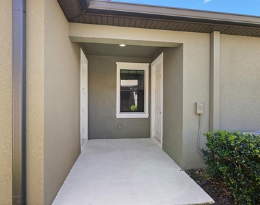 5605 Kingsley Corner Way - Photo Thumbnail 24