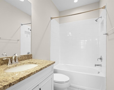 5605 Kingsley Corner Way - Photo Thumbnail 21
