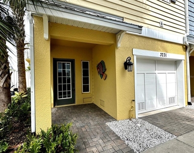 3231 Nautical Place S - Photo Thumbnail 1