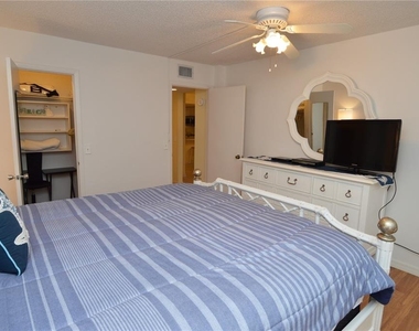 18650 Gulf Boulevard - Photo Thumbnail 37