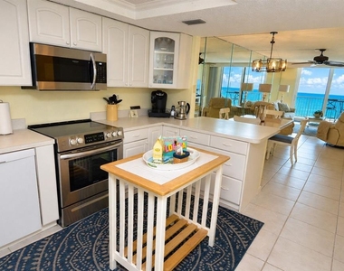18650 Gulf Boulevard - Photo Thumbnail 12