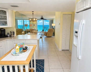 18650 Gulf Boulevard - Photo Thumbnail 11