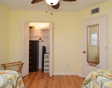 18650 Gulf Boulevard - Photo Thumbnail 50