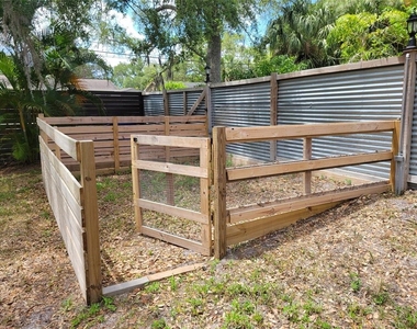 9405 94th Street - Photo Thumbnail 24