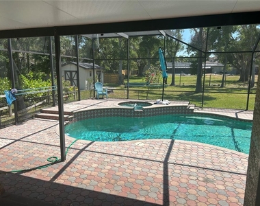 9405 94th Street - Photo Thumbnail 29
