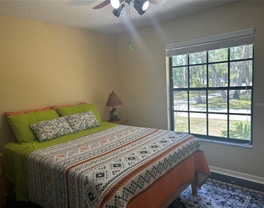 9405 94th Street - Photo Thumbnail 20