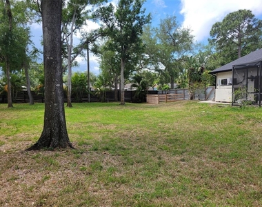 9405 94th Street - Photo Thumbnail 26