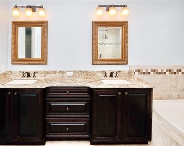 2611 Espana Court - Photo Thumbnail 13