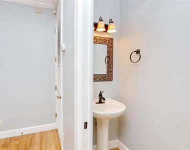 2611 Espana Court - Photo Thumbnail 8