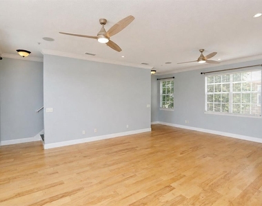 2611 Espana Court - Photo Thumbnail 2