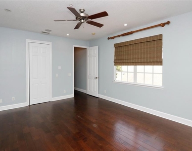 2611 Espana Court - Photo Thumbnail 10