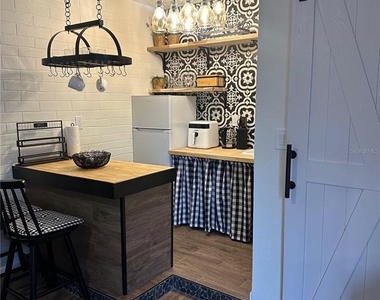 905 Patricia Avenue - Photo Thumbnail 8