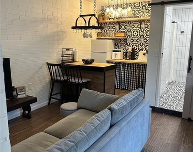 905 Patricia Avenue - Photo Thumbnail 5