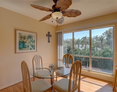 428 Windrush Bay Drive - Photo Thumbnail 12
