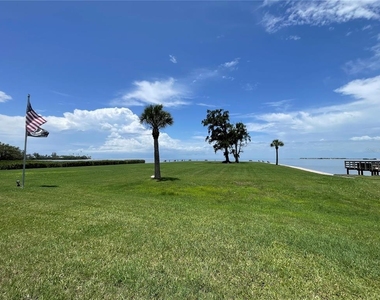 428 Windrush Bay Drive - Photo Thumbnail 3