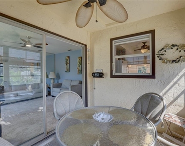 428 Windrush Bay Drive - Photo Thumbnail 22