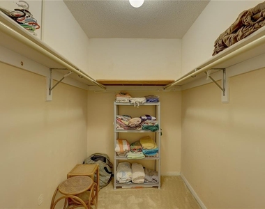 428 Windrush Bay Drive - Photo Thumbnail 28