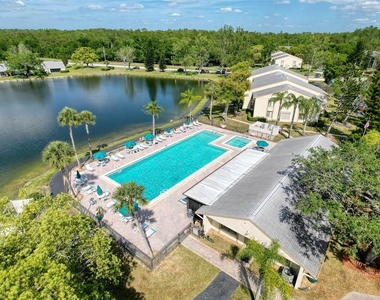 3188 Lake Pine Way S - Photo Thumbnail 16