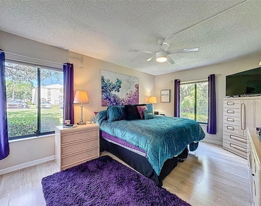 3188 Lake Pine Way S - Photo Thumbnail 12