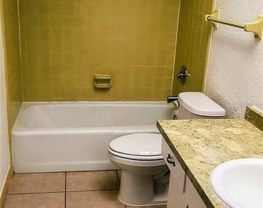 10861 126th Avenue - Photo Thumbnail 12