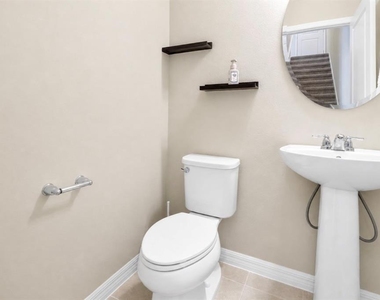 2665 Mead Avenue - Photo Thumbnail 9